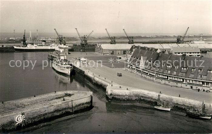Calais Vue Generale du port