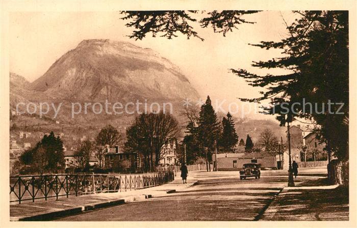 Grenoble Quai Jonking et vue sur le Saint Bynard