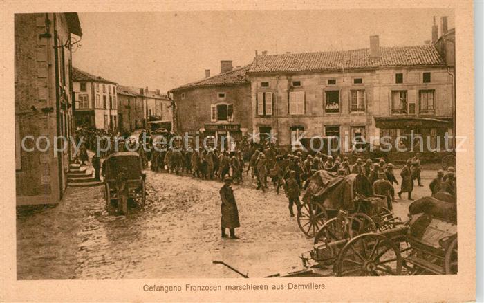 Damvillers Gefangene Franzosen marschieren aus der Stadt 1. Weltkrieg