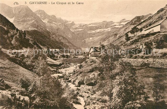 Gavarnie Hautes-Pyrenees Le Cirque et le Gave