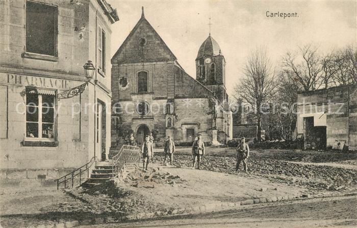 Carlepont Kirchenpartie Soldaten