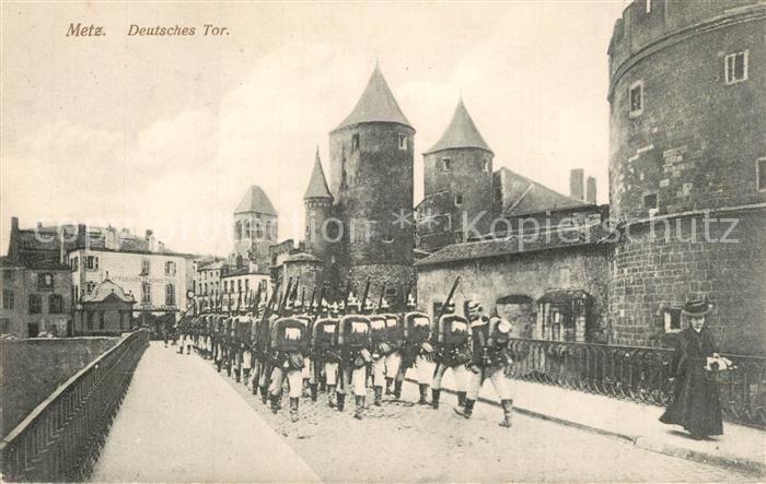 Metz  57 Moselle Deutsches Tor Soldaten