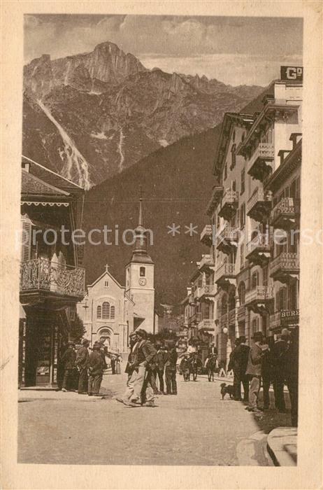 Chamonix Place d`Eglise et le Brevent