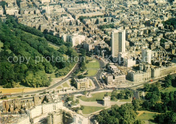 London Hide Park and Hilton Hotel from Air