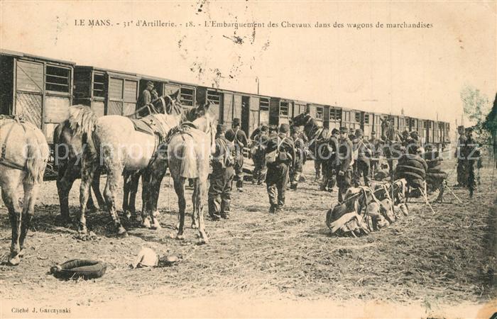 Le Mans Sarthe 31e Regiment d’Artillerie Embarquement des Chevaux dans des wagon