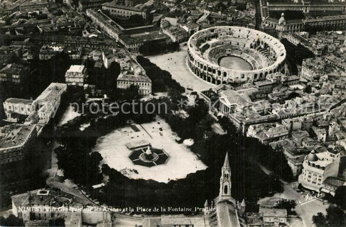 Nimes Fliegeraufnahme Place de la Fontaines