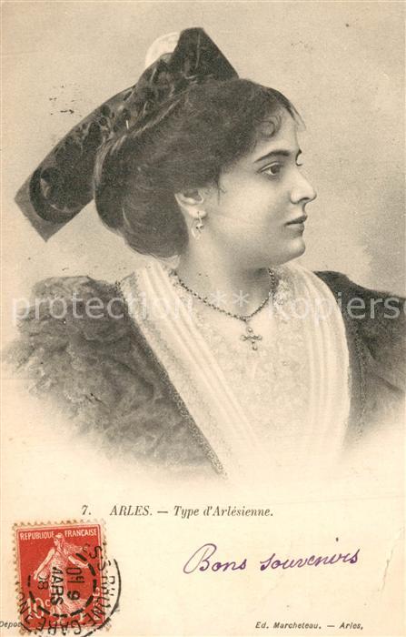 Arles Bouches-du-Rhone Type Arlesienne