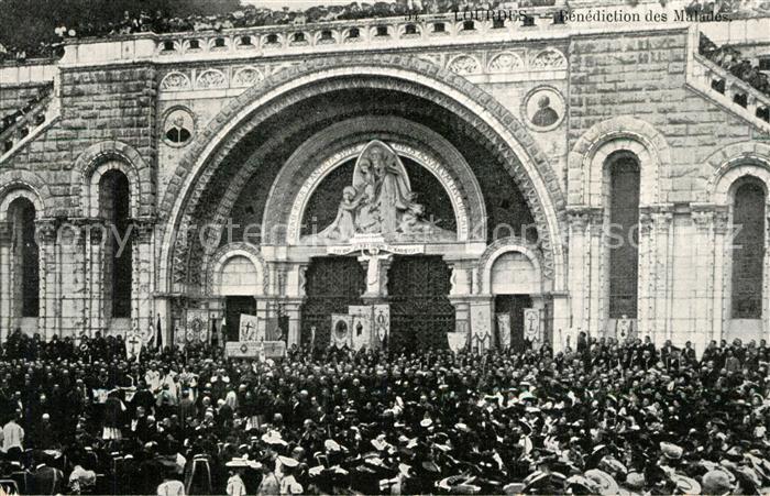 Lourdes Hautes Pyrenees Marienanbetung
