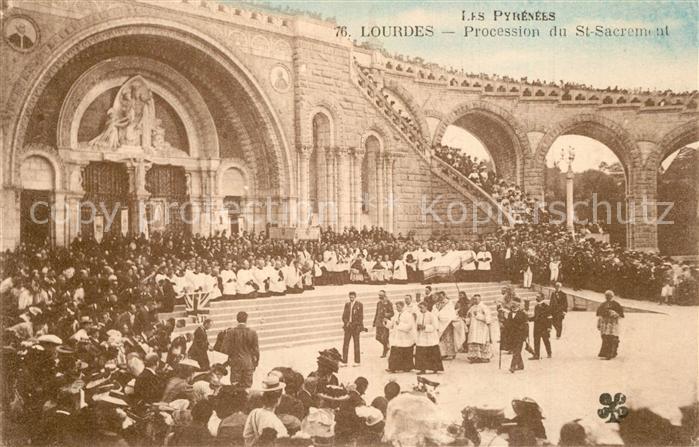Lourdes Hautes Pyrenees Procession du Saint Sacrament