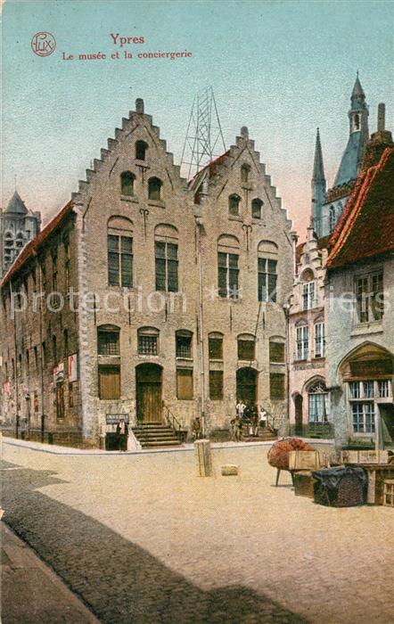 Ypern Ypres Le musee et la conciergerie