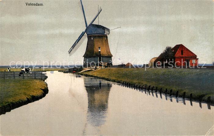 Volendam Kanal Windmuehle Bauernhaus