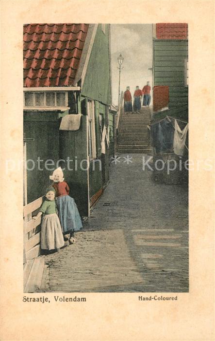Volendam Straatje Wohnhaeuser Gasse Trachten handkoloriert