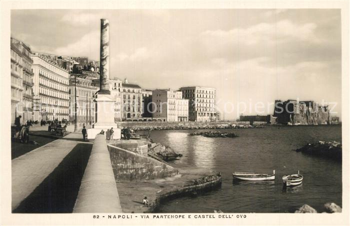 Napoli Neapel Via Partenope Castel dell Ovo