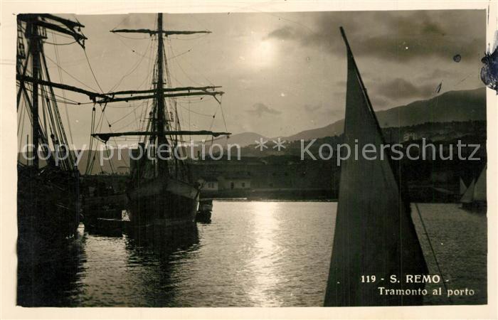 San Remo Tramonto al porto