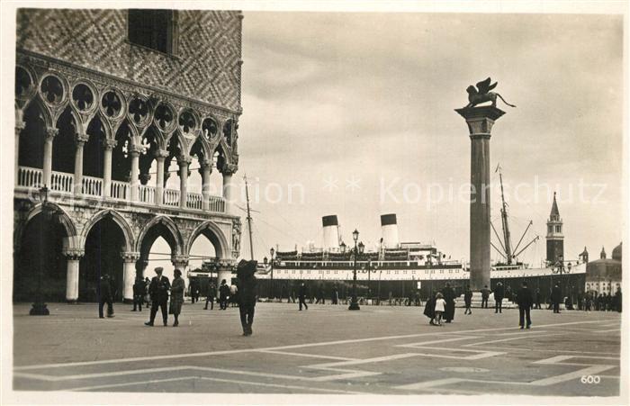 Venedig Venezia Markusplatz Hafen Monolithsaeule