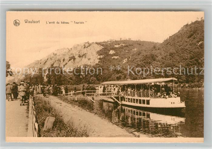 Waulsort Arret du bateau Touriste