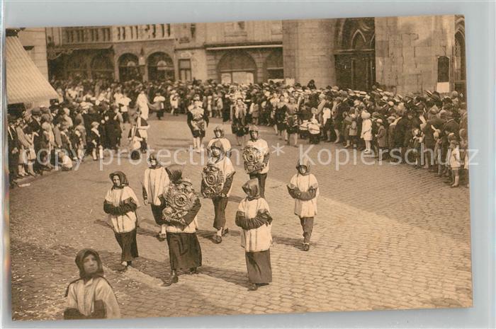 Tournai Hainaut Paroisse Saint Brice Porteurs de reliquaires