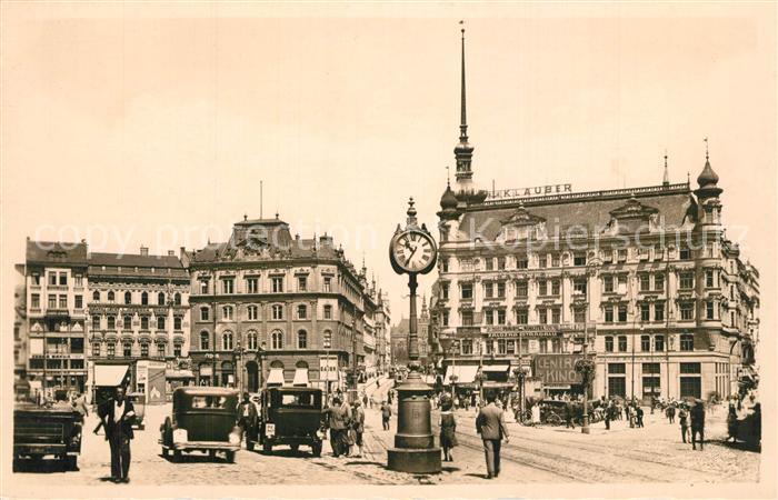 Brno Bruenn Namesti Viktoria Viktoriaplatz Standuhr