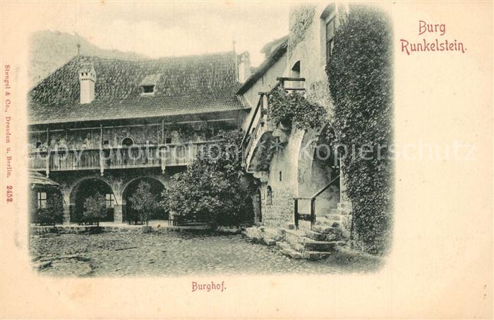 Renon Ritten Burg Runkelstein Burghof