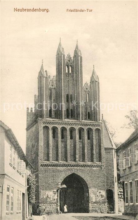 Neubrandenburg Friedlaender Tor