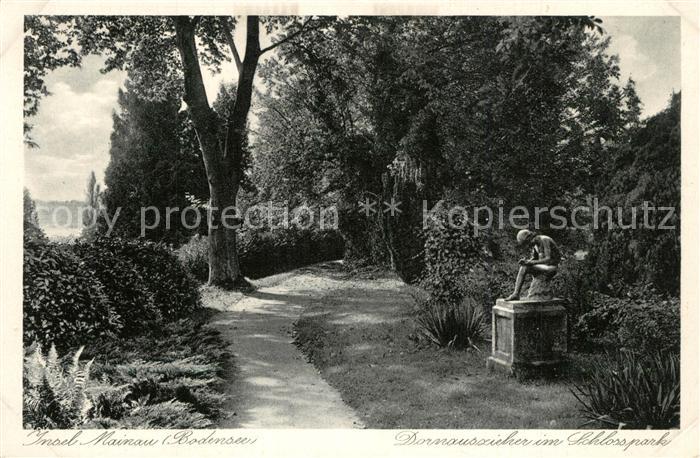 Insel Mainau Dornauszieher Statue im Schlosspark