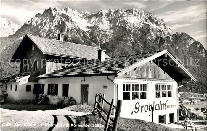 Mittenwald Bayern Groebl Alm mit Karwendel