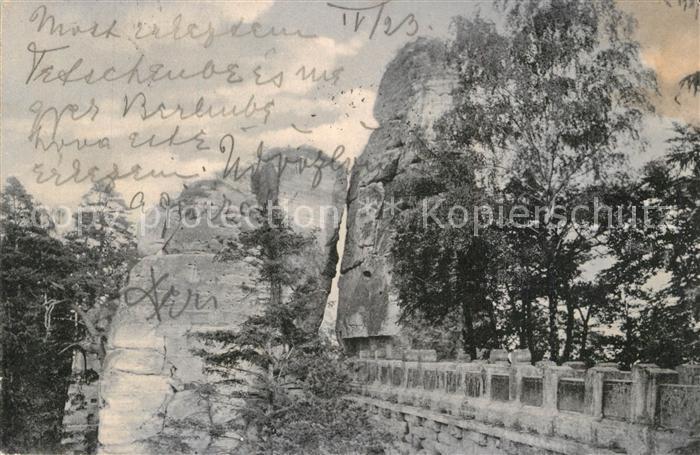 Saechsische Schweiz Bastei Bruecke und Felsen