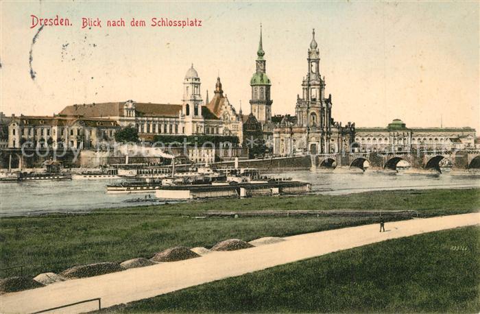 DRESDEN Elbe Schlossplatz