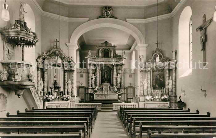 Hilders Rhoen Katholische Pfarrkirche St Bartholomaeus Innenansicht Altar Kanzel