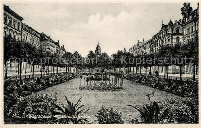 Mainz Rhein Kaiserstrasse mit Christuskirche