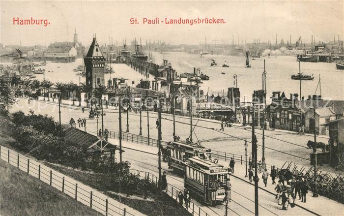 St Pauli Landungsbruecken Strassenbahn