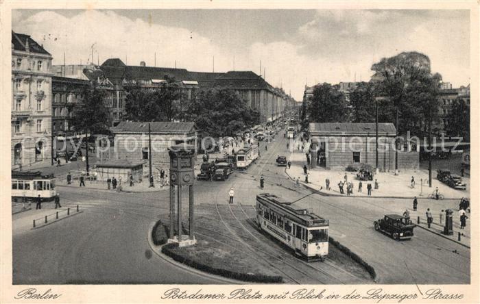 BERLIN  CITY Potsdamer Platz mit Blick in Leipziger Strasse Strassenbahn Kupfert