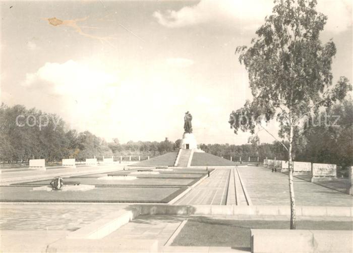 Treptow Berlin Sowjetisches Ehrenmal Gedenkstaette