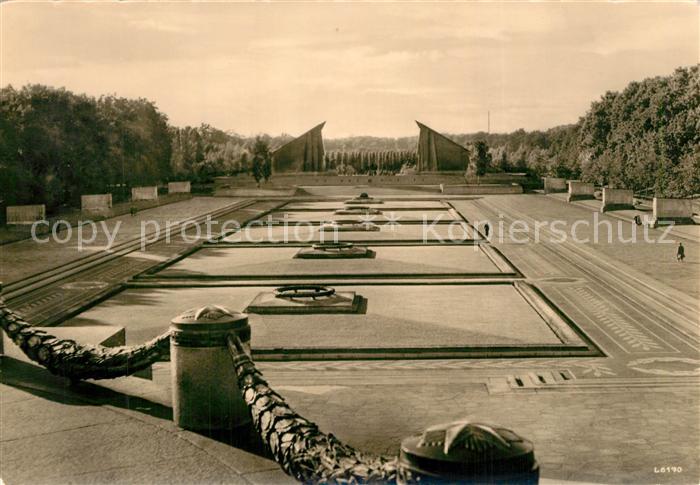 Treptow Berlin Sowjetisches Ehrenmal Gedenkstaette
