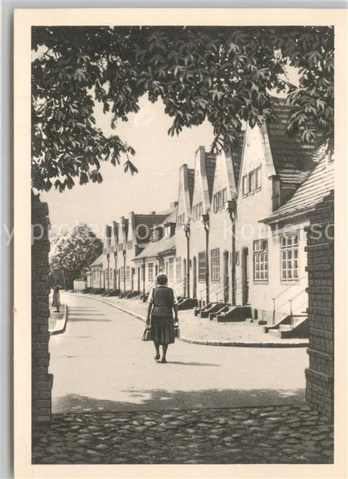 Staaken Idyllischer Winkel am Kirchplatz Giebelhaeuser