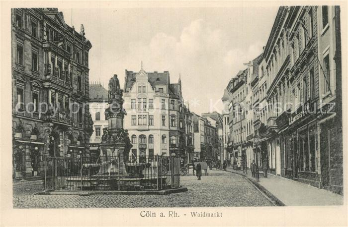 Koeln Rhein Waidmarkt Brunnen Altstadt