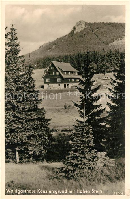 Oberschoenau Thueringen Waldgasthaus Kanzlersgrund mit Hohen Stein