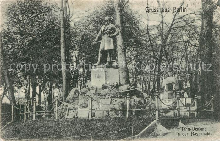 BERLIN  CITY Jahn-Denkmal in der Hasenheide