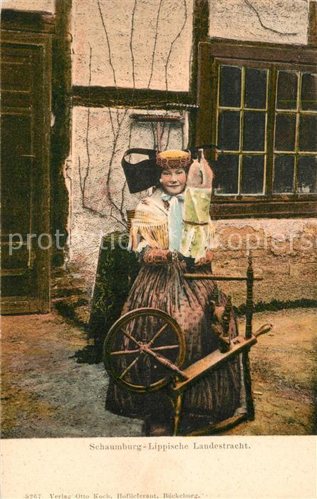 Schaumburg-Lippe Lippische Landestracht Frau am Spinnrad
