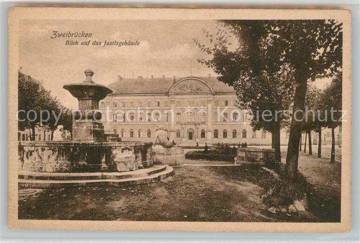 Zweibruecken Pfalz Brunnen und Justizgeb?ude