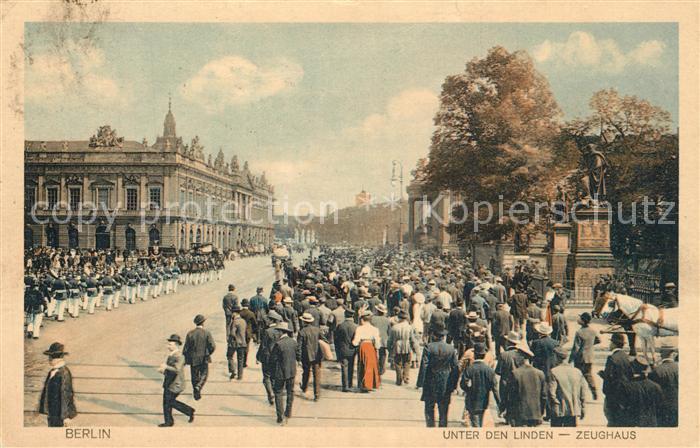 BERLIN CITY Unter den Linden Zeughaus Aufmarsch Musikkapelle