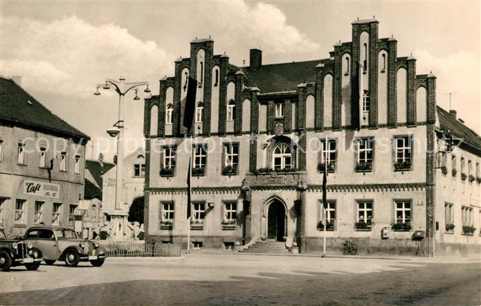 Muegeln Oschatz Das Rathaus am Karl Marx Platz