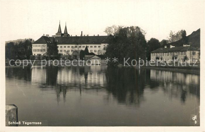 Tegernsee Bayern Schloss Ansicht vom See aus