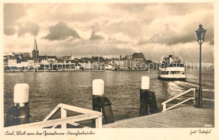 KIEL  CITY Gaardener Dampferbruecke