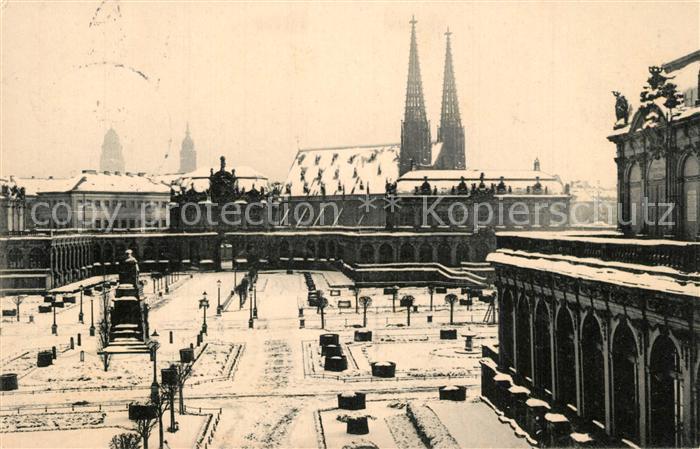 DRESDEN Elbe Zwinger im Winter