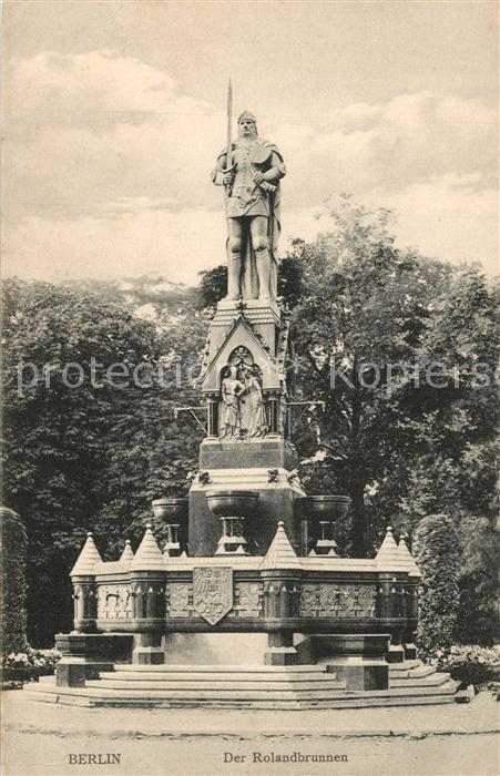BERLIN  CITY Rolandbrunnen