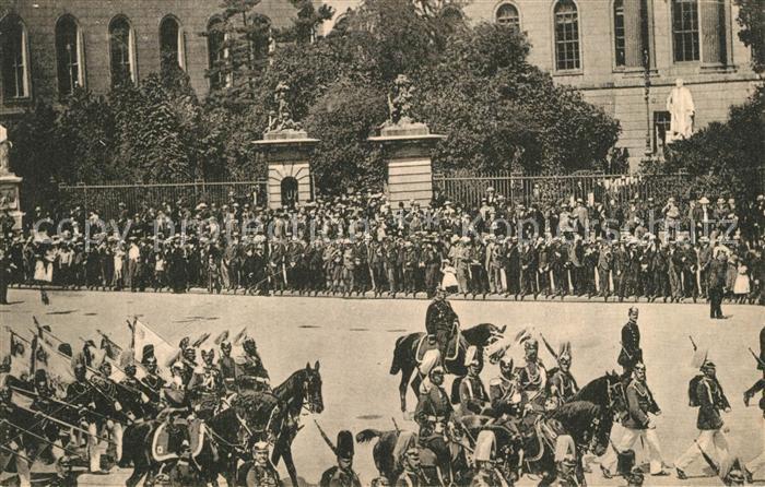 BERLIN  CITY Soldatenaufmarsch