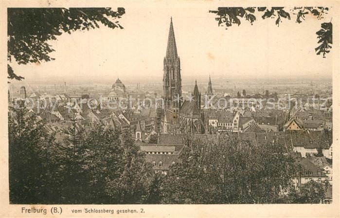 Freiburg Breisgau Stadtpanorama mit Muenster vom Schlossberg aus gesehen