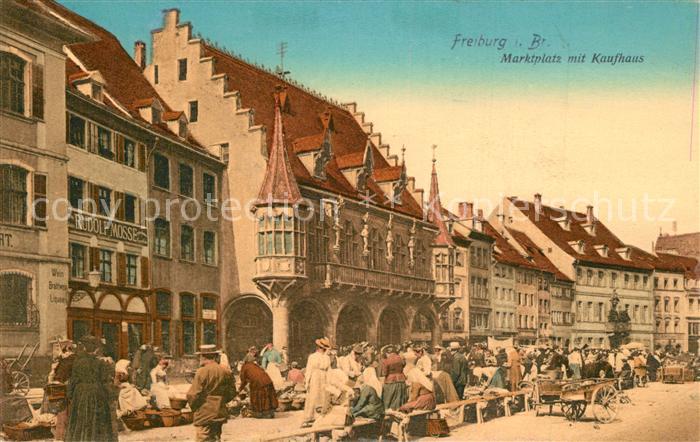 Freiburg Breisgau Marktplatz mit Kaufhaus