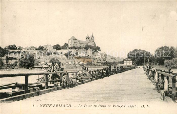 Neuf-Brisach Pont du Rhin et Vieux Brisach Schiffsbruecke Blick zum Muenster